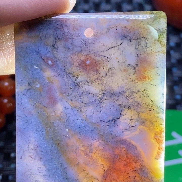 玛瑙/玉髓颈饰未镶嵌䷾****䷿