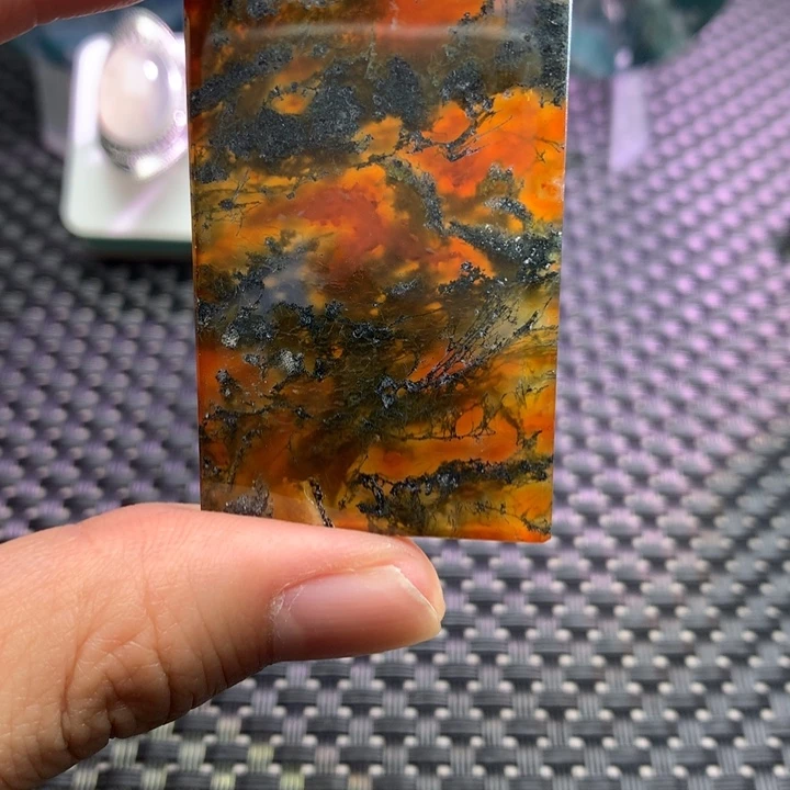 上***守玛瑙/玉髓未镶嵌颈饰