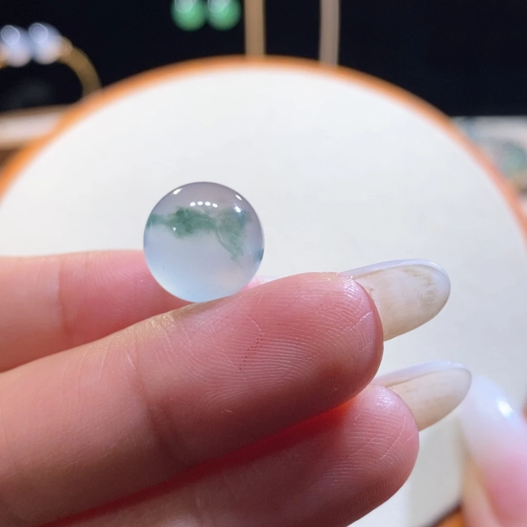 翡翠未镶嵌颈饰翡翠高冰飘花珠卡13.1m