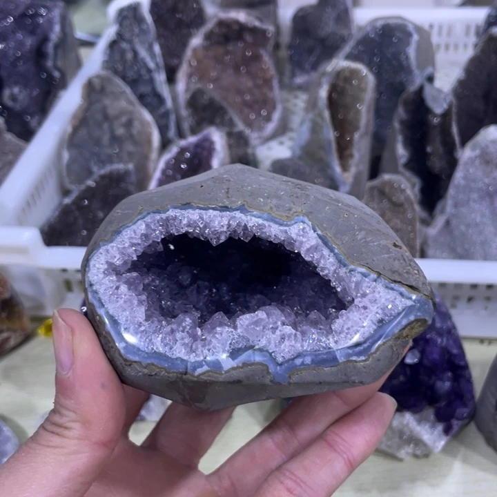 紫晶水晶摆件未镶嵌