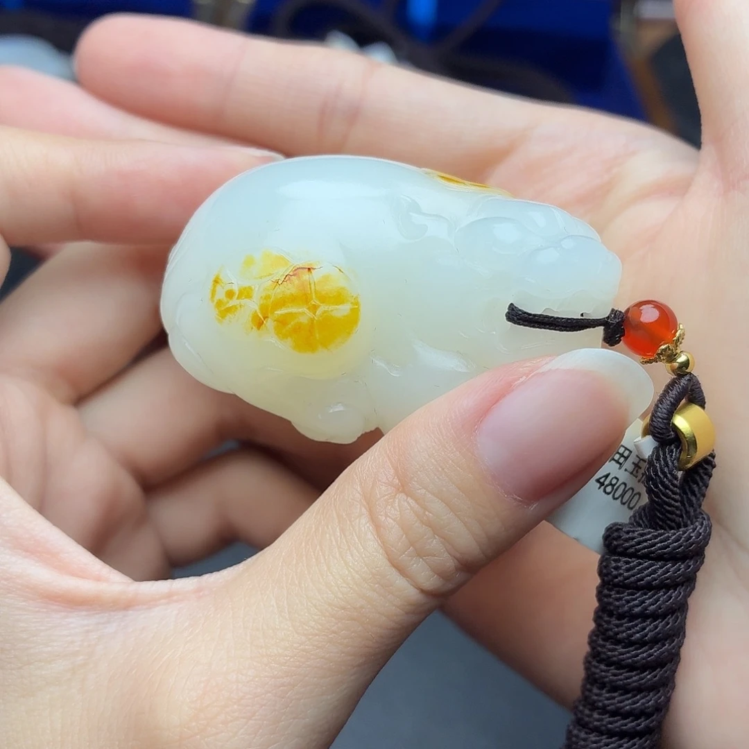 天***！颈饰未镶嵌和田玉N