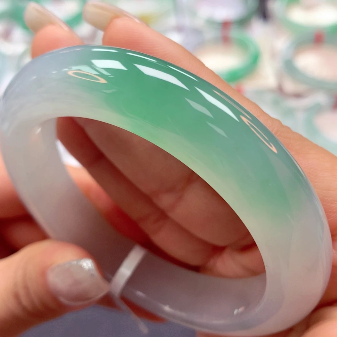 翡翠手镯未镶嵌56正52号88