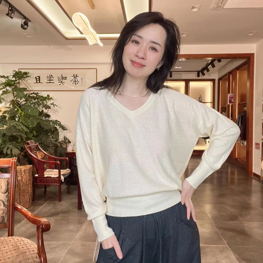 柞蚕丝女士V领长袖针织上衣纯色宽松针织衫 1453