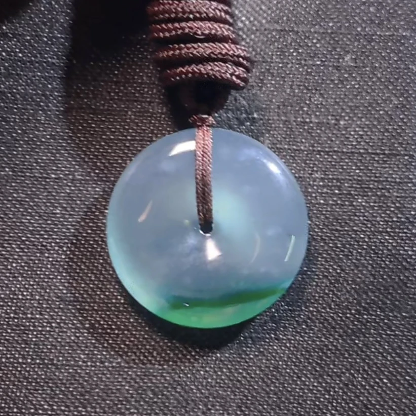 天然翡翠A货吊坠