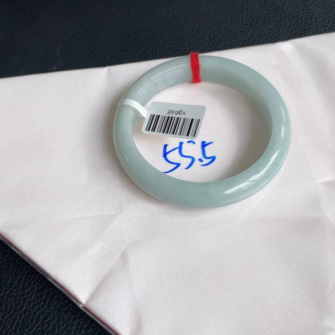 未镶嵌手镯翡翠翡翠手鐲