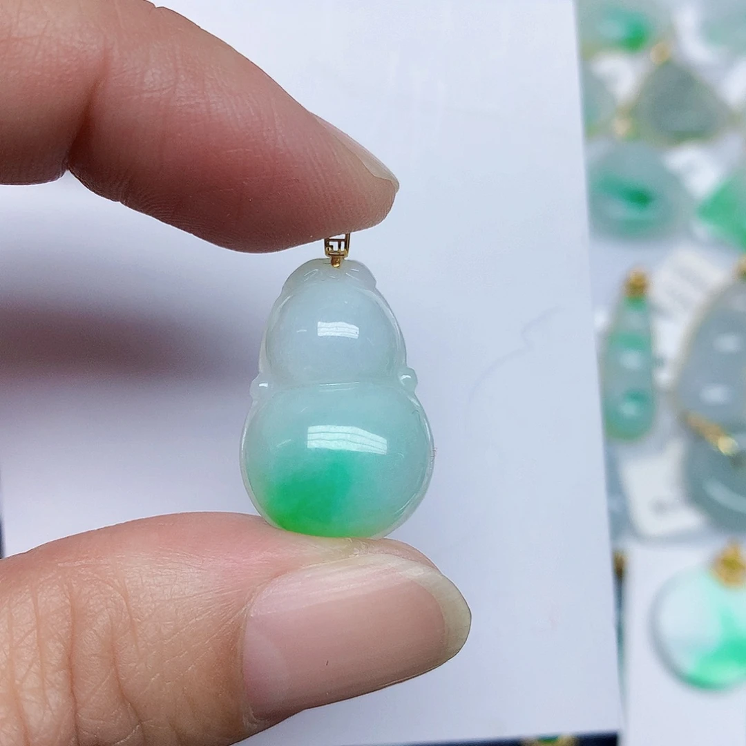 翡翠18K金镶嵌颈饰45778885