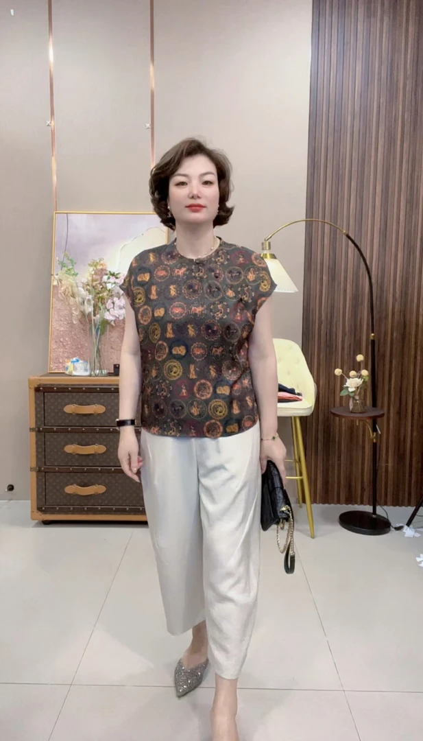 《林李上新》9008复古风设计师款气质显瘦百搭宽松短袖上衣