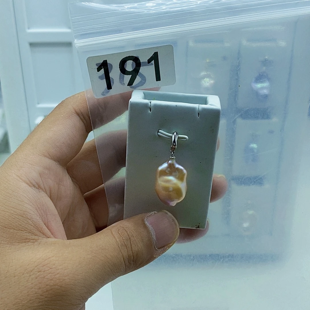 淡水珍珠合金颈饰