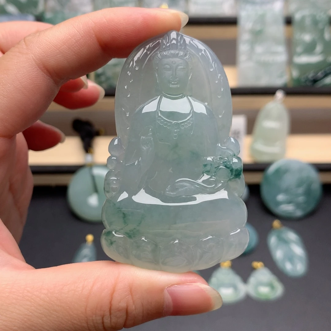 翡翠未镶嵌颈饰等**～素衣