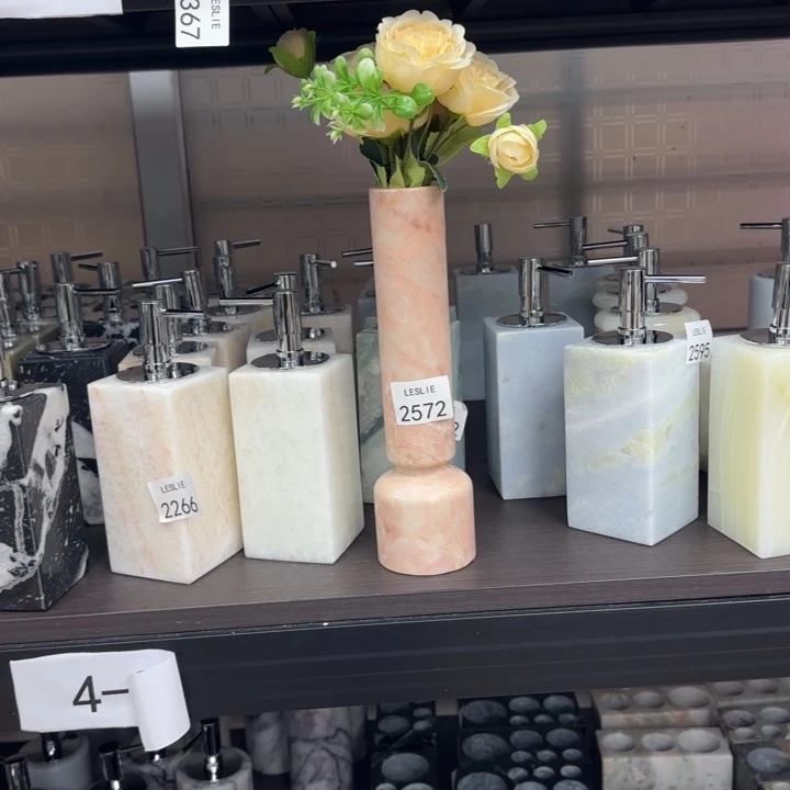 L。  2572。 福利。