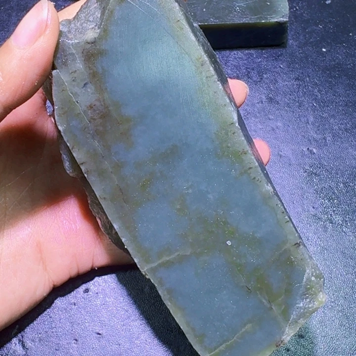 未镶嵌和田玉（糖玉）珠宝半成品
