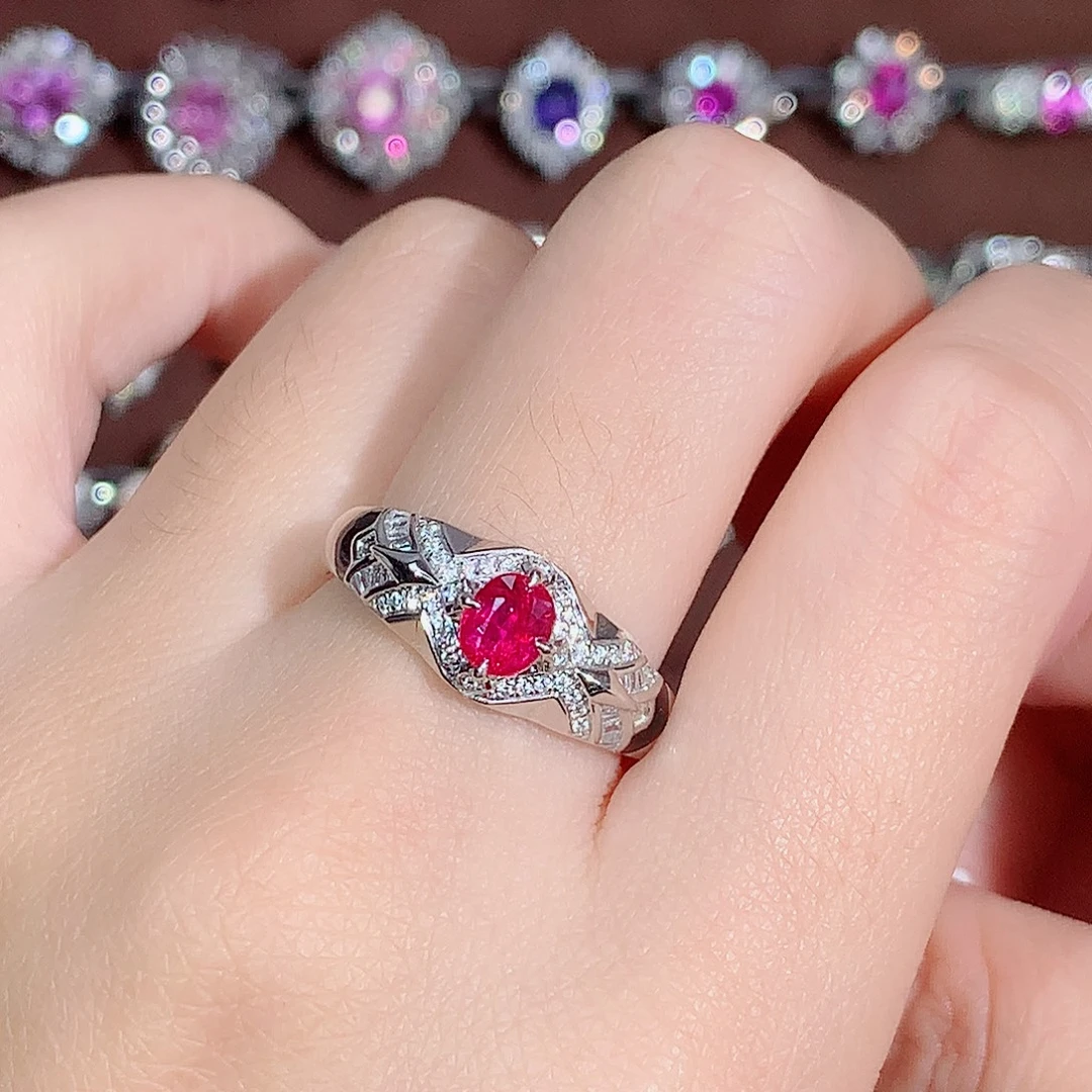 戒指18K金镶嵌红宝石0.87ct/天然宝石/七天无理由