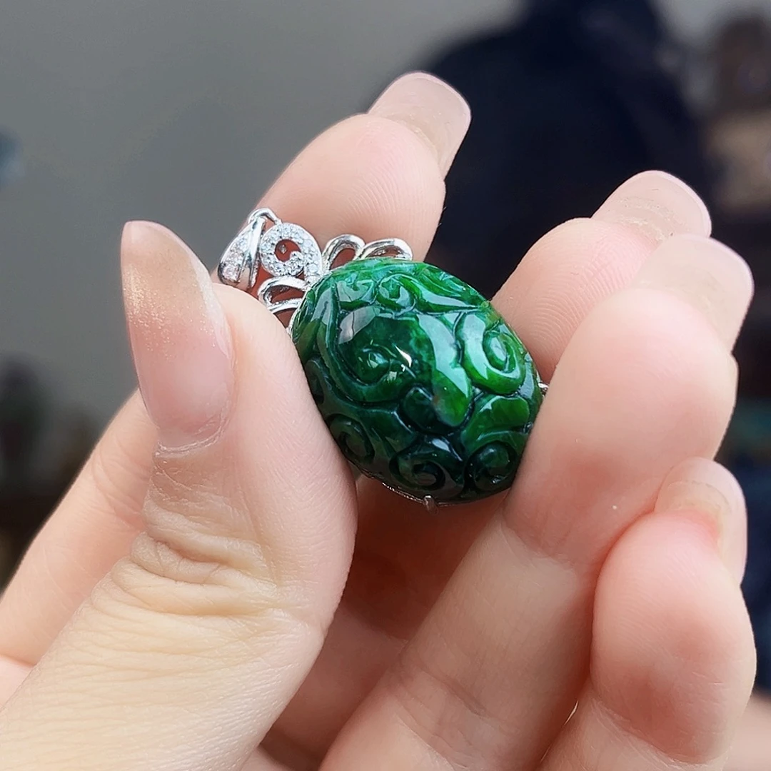 翡翠银S925镶嵌颈饰多样性