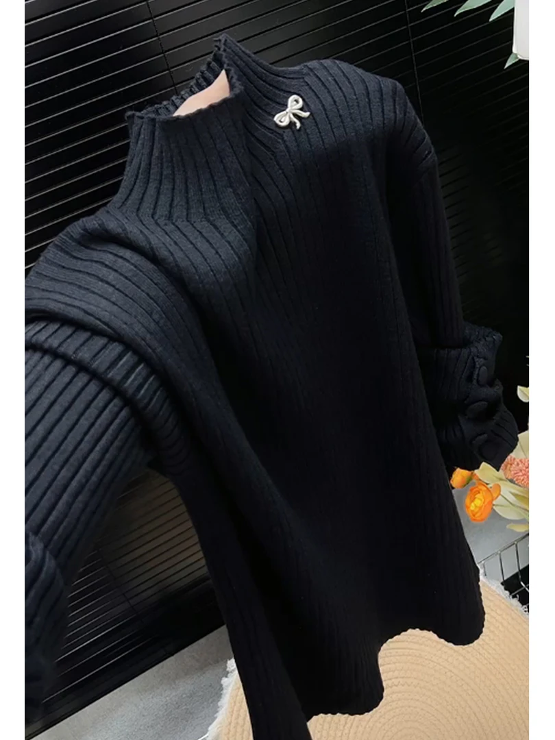 设计感小众黑色半高领针织衫女秋冬2025新款简约显瘦套头打底毛衣