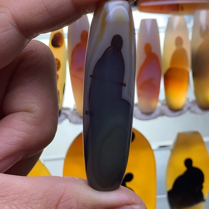 玛瑙/玉髓颈饰未镶嵌44