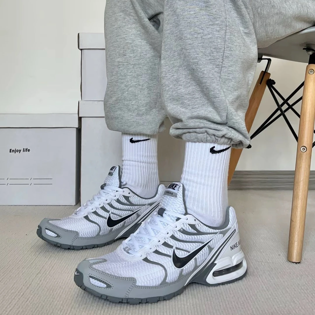 NIKE AIR MAX TORCH 4 男子复古气垫缓震运动跑步鞋 343846-100