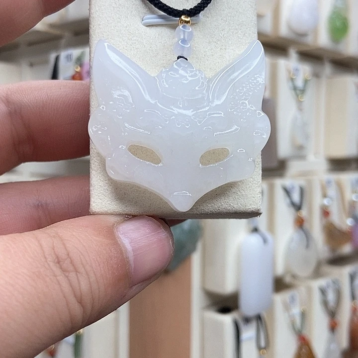 石英质玉颈饰未镶嵌缘**尽