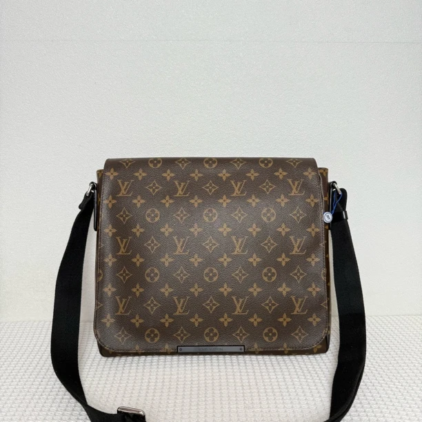 99新 LouisVuitton/路易威登 97新5807/5696时尚棕老花中号邮差包