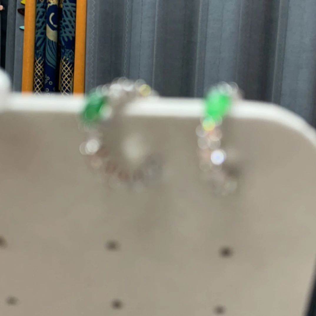 铜合金耳饰 25711 绿色髓镶嵌白珠耳钉 银色底