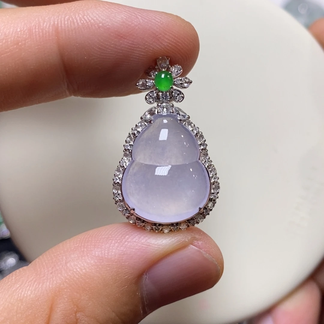 翡翠18K金镶嵌吊坠(不含链)葫芦