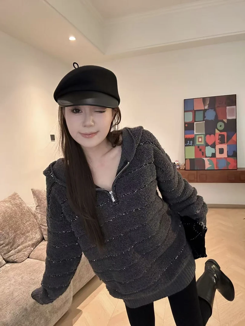 琪琪怪怪大码女装【反精致主义】亮片连帽宽松百搭针织上衣T18336QQ