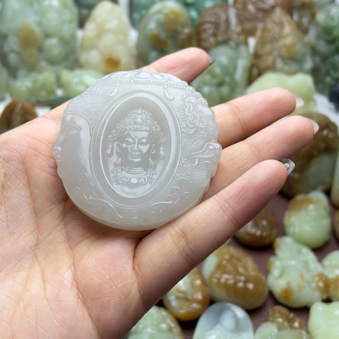 和田玉未镶嵌颈饰