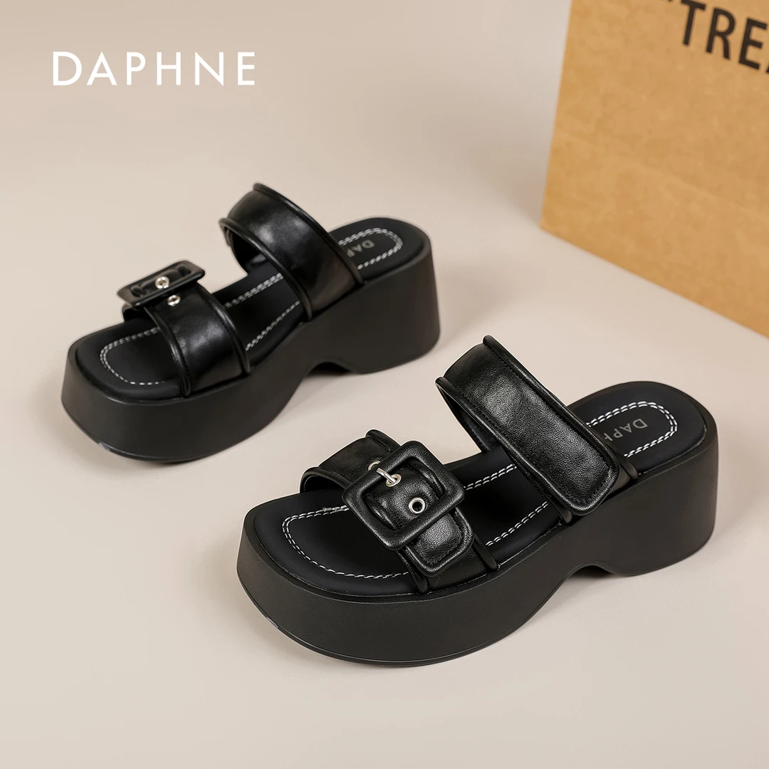 达芙妮高级感一字拖女2025夏季新款厚底增高小个子显高休闲沙滩鞋