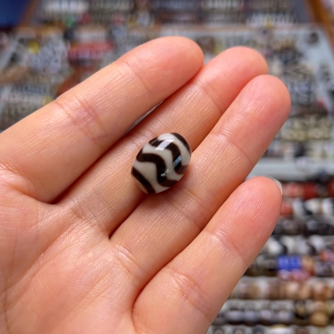 大***朵玛瑙/玉髓未镶嵌颈饰