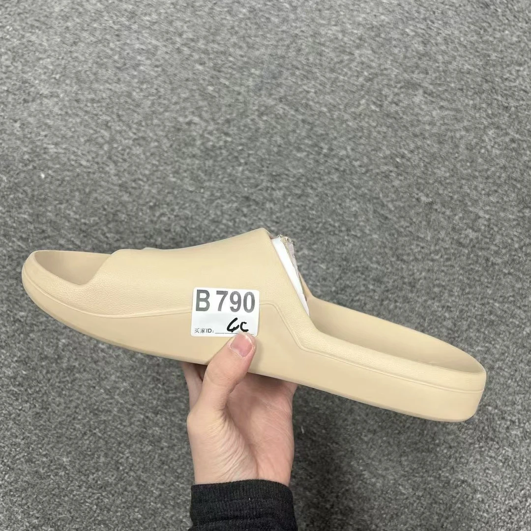 3号上新款男女高端户外休闲鞋 B790