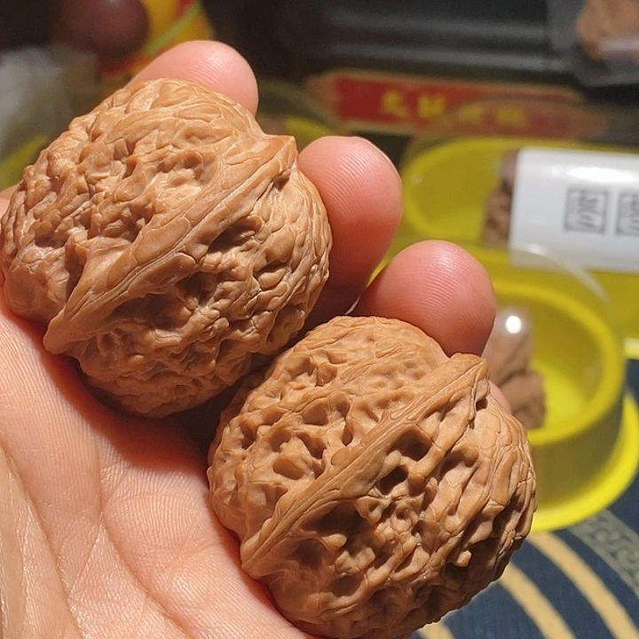 【闪购商品】吊坠文玩核桃鱼子纹