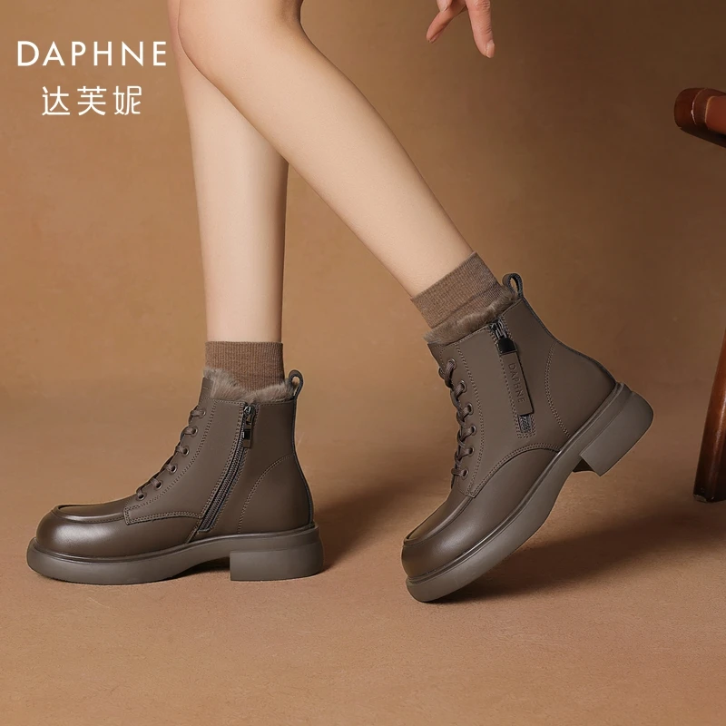 Daphne/达芙妮冬季加绒马丁靴女时尚粗跟雪地靴百搭厚底毛毛棉靴