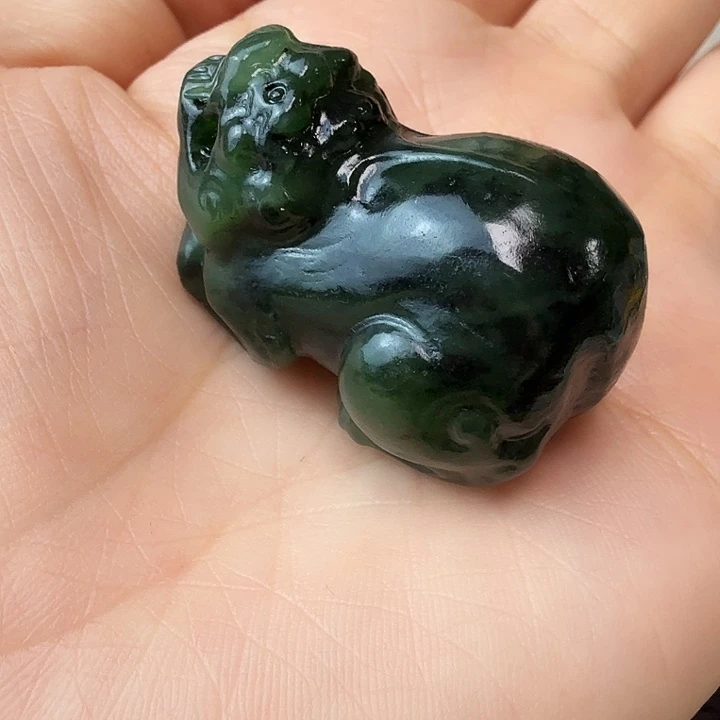 和田玉（糖玉）颈饰未镶嵌无**献碧玉貔貅