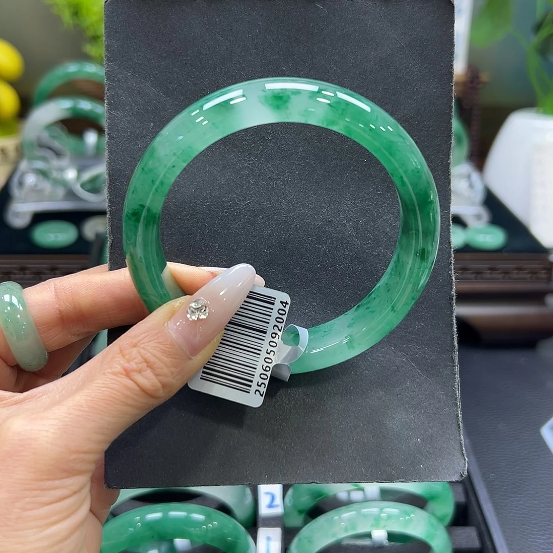 石英质玉（非洲翠）未镶嵌手镯61-62