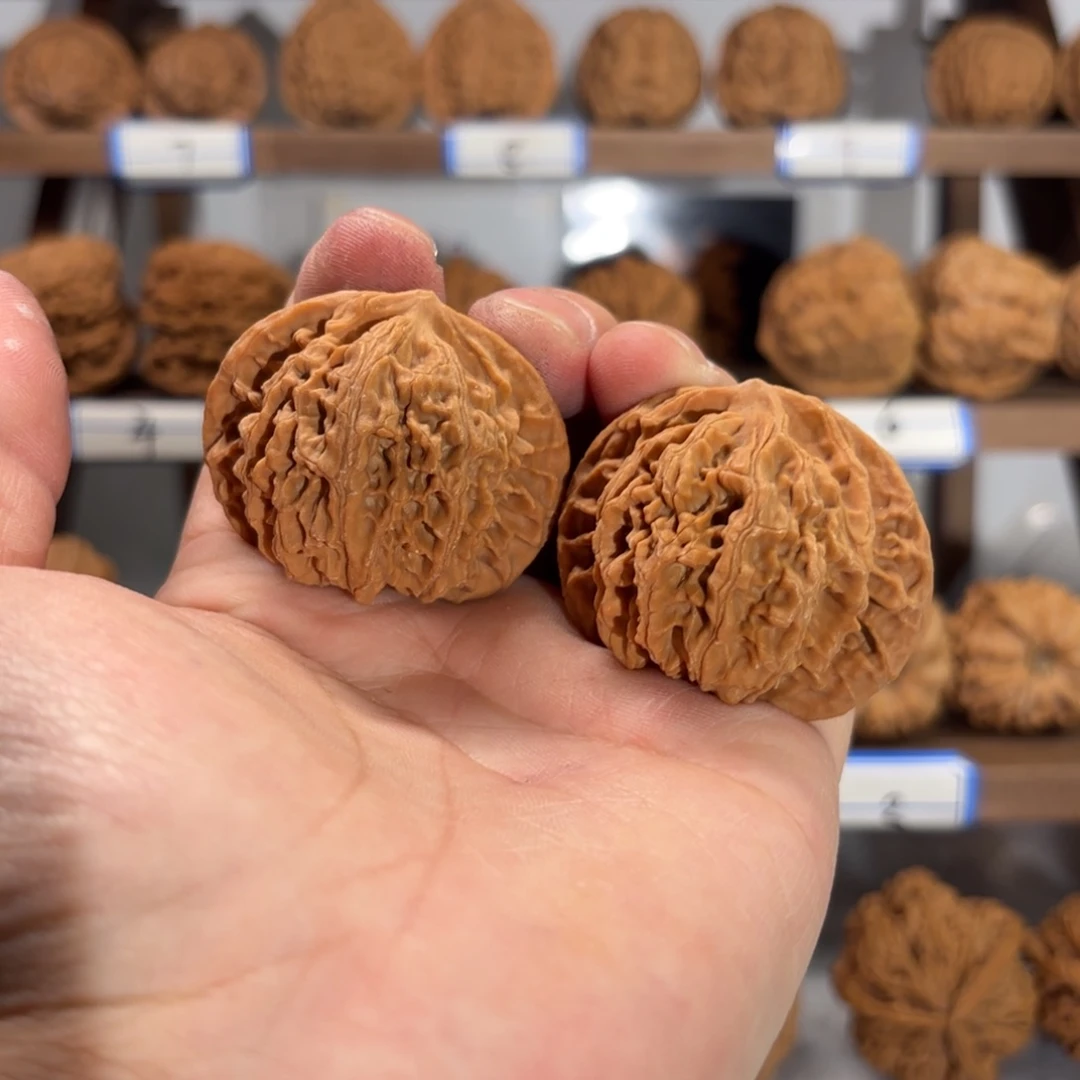 把件文玩核桃45尺盘龙纹