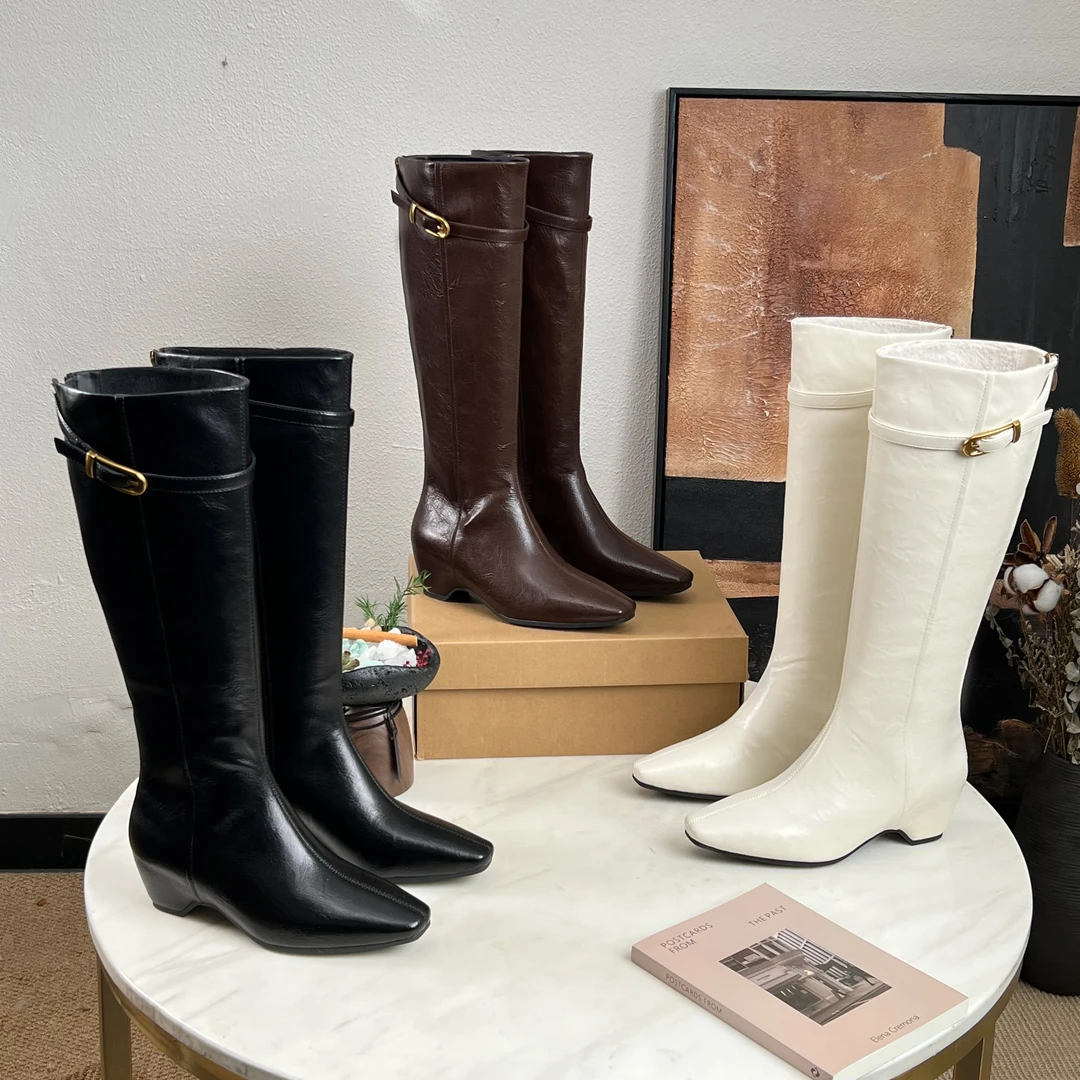 糖糖「爱玛金扣系列」高级质感显高长靴金标皮面显瘦靴i;EDX551028