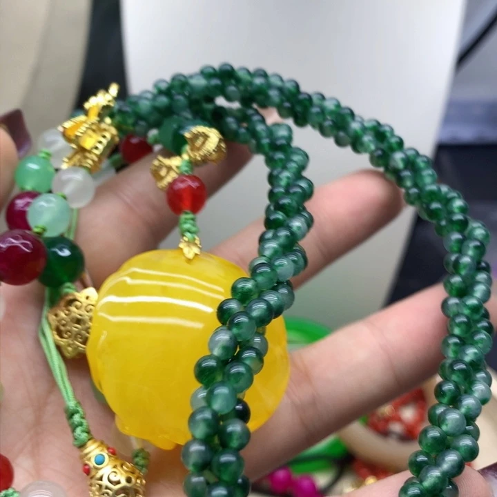 翡翠颈饰未镶嵌吊坠