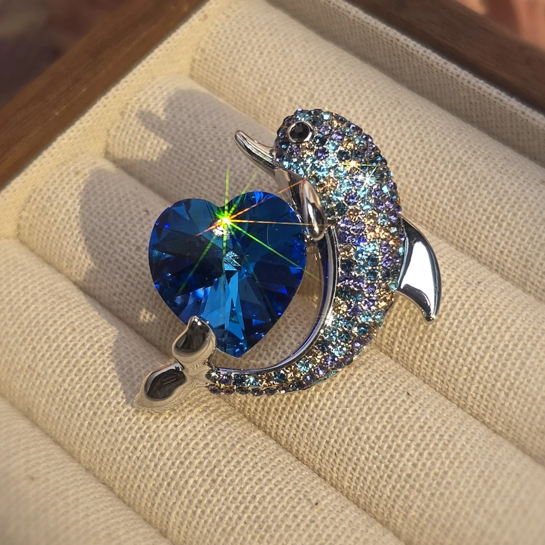 铜合金胸针 韩版优雅蓝色水晶海豚胸针高级感文艺百搭1530