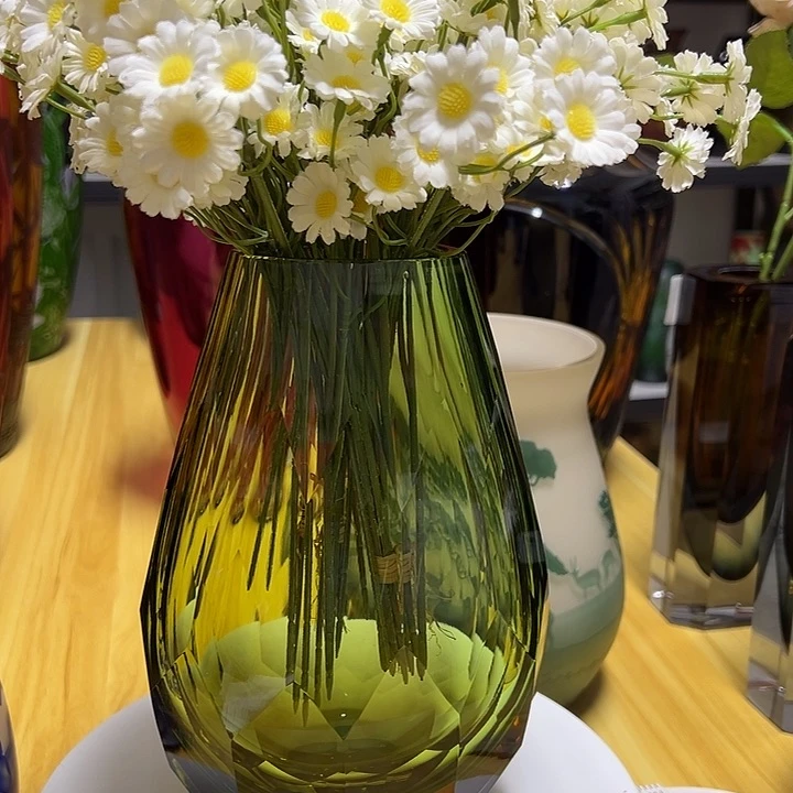 绿色水晶切割面花瓶花器高22口6