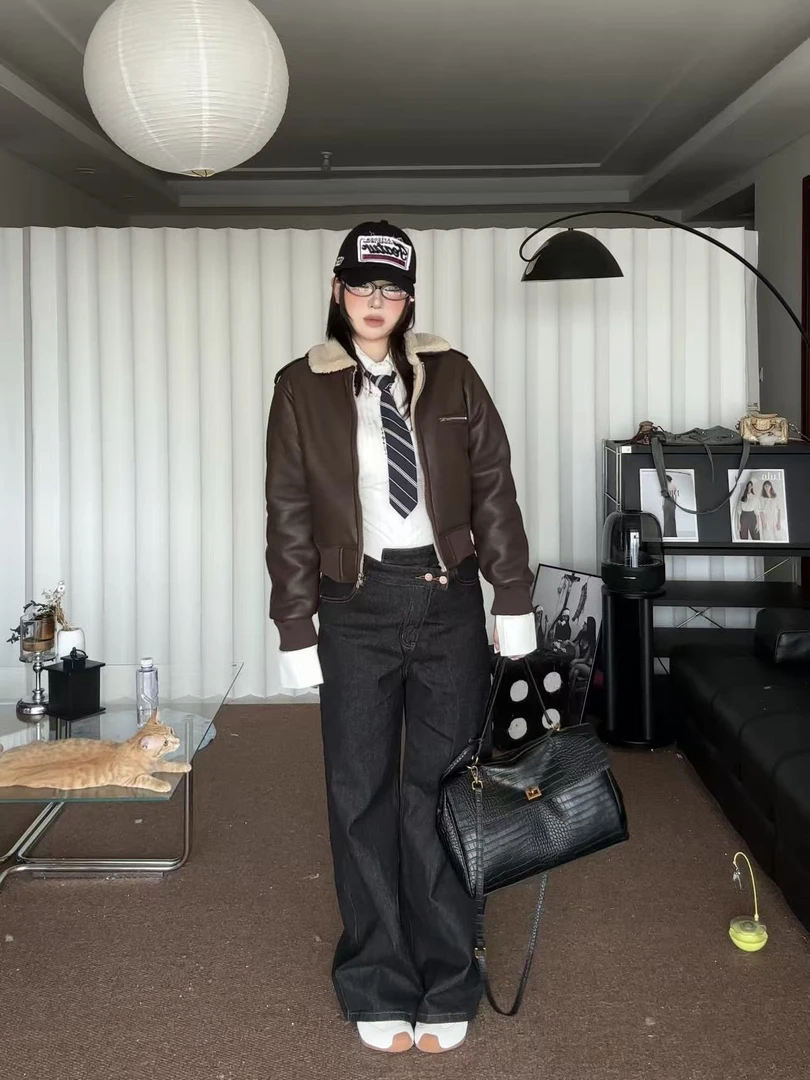 Li Napping微胖梨形复古原牛色不规则腰头设计显高显瘦直筒牛仔裤