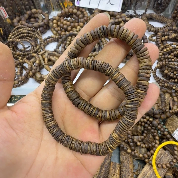 沉香沉香碎屑奇楠沉香乌身卡0.8单圈药片珠7克+