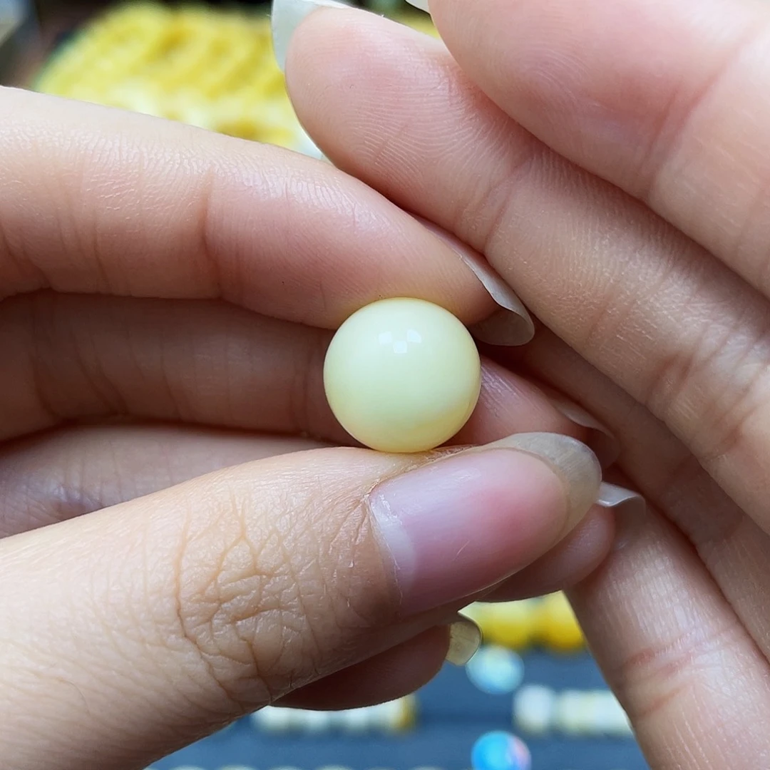 蜜蜡裸石未镶嵌圆珠12mm花粉（抛）