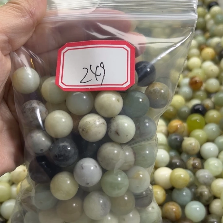 聽***i蛇纹石玉未镶嵌手链