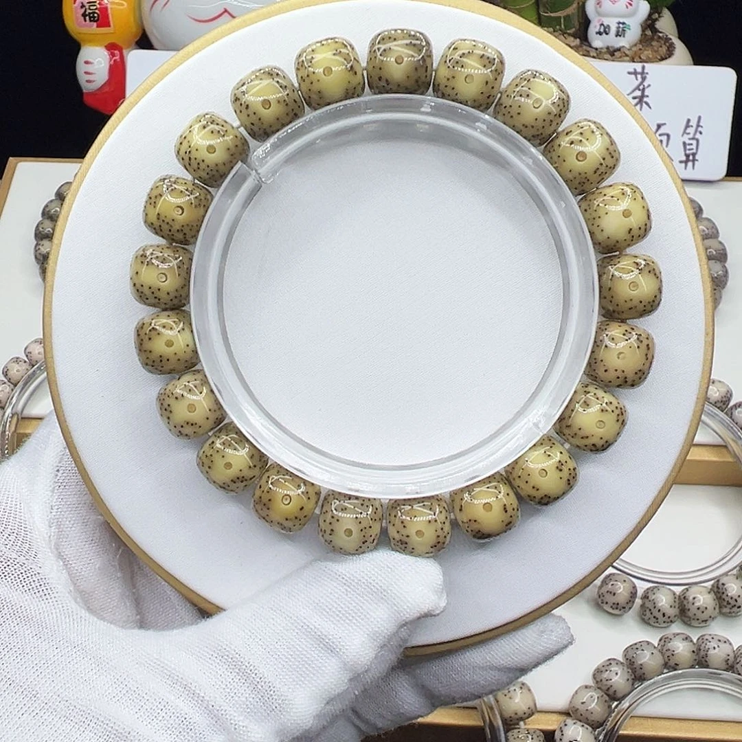 何***杰星月菩提手串火龙果11✖️10针尖星