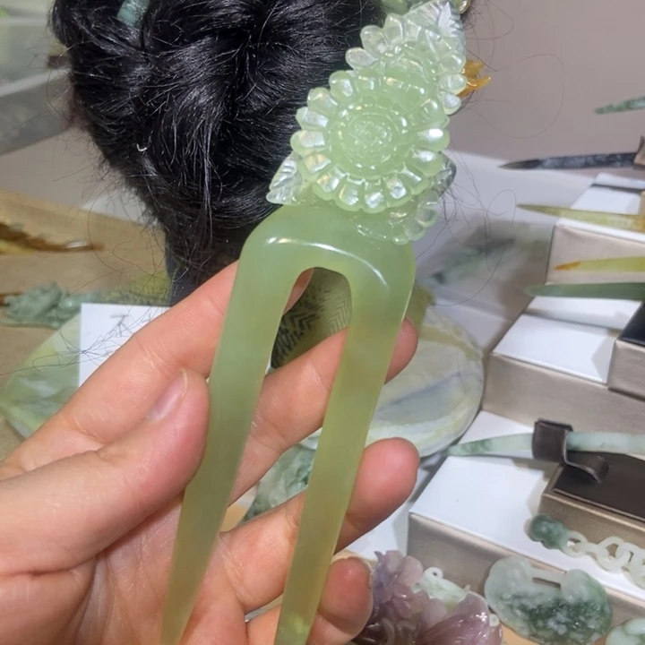 蛇纹石玉发饰未镶嵌