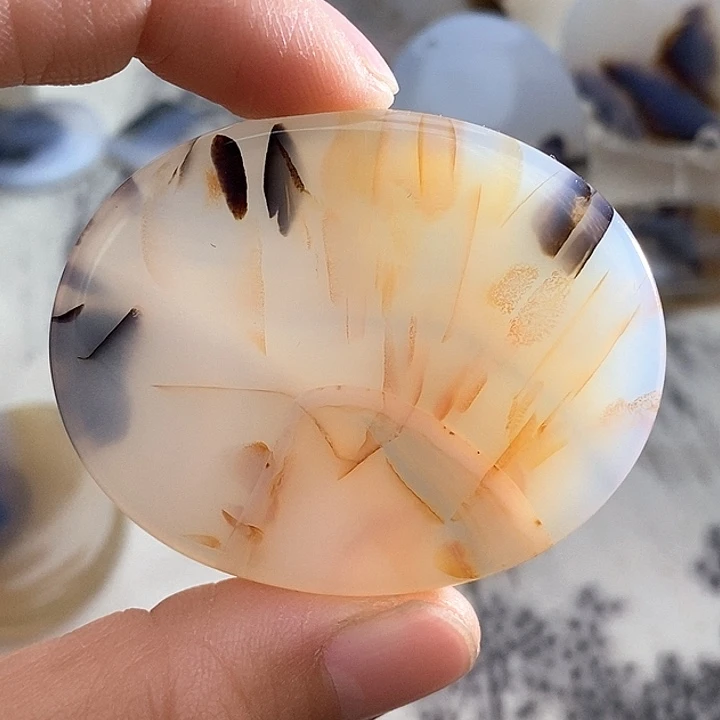 玛瑙/玉髓颈饰未镶嵌