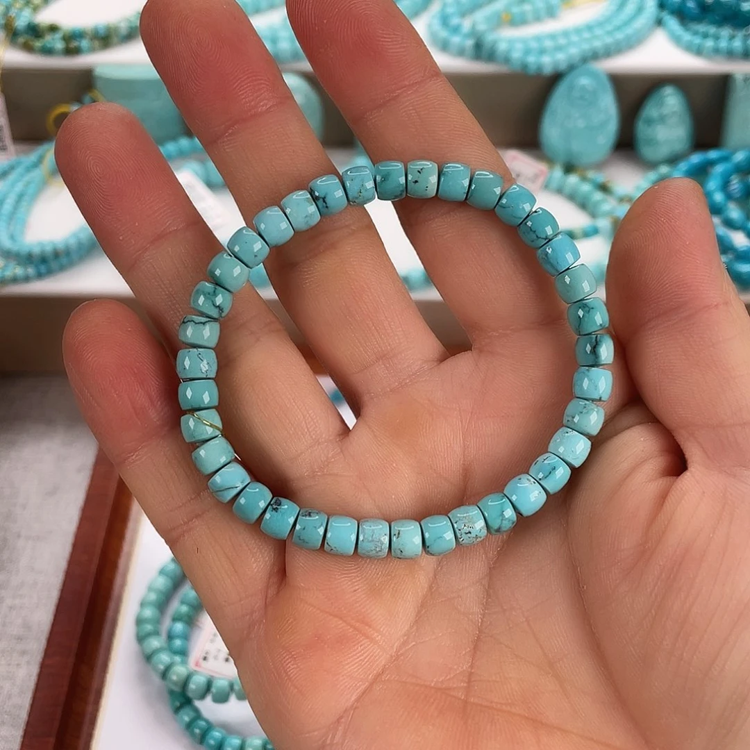 绿松石未镶嵌颈饰