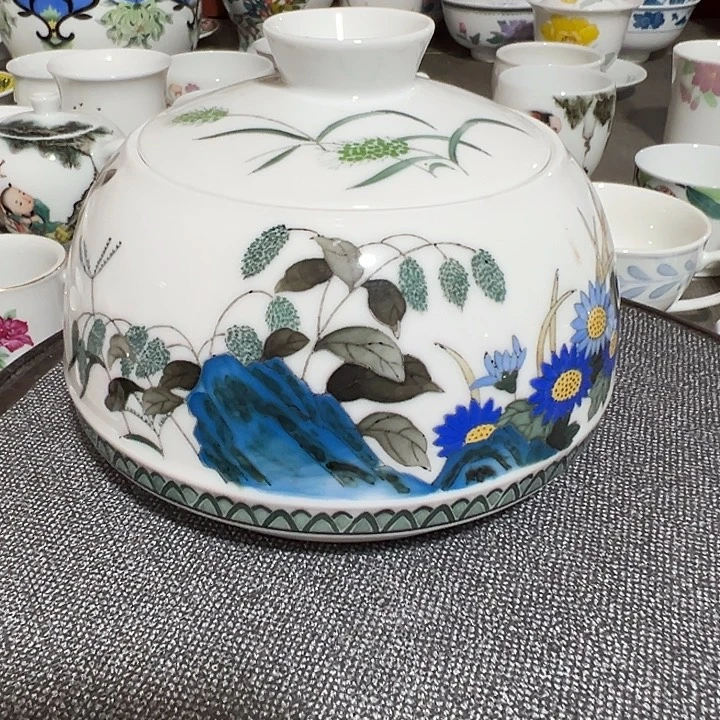 醴陵直播基地炸福利手绘茶叶罐