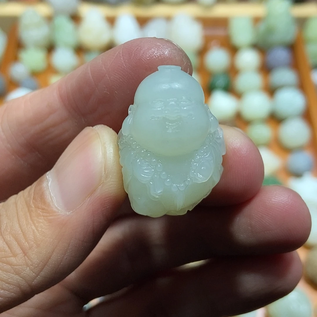 和田玉未镶嵌颈饰定制