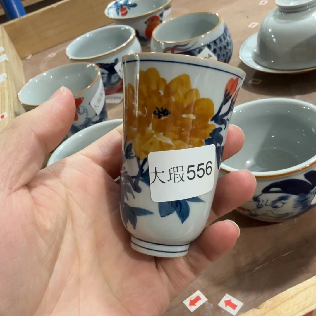 釉下手绘茶具微瑕