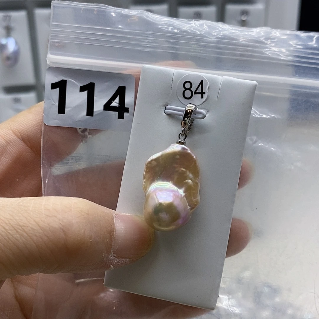 合金耳饰淡水珍珠